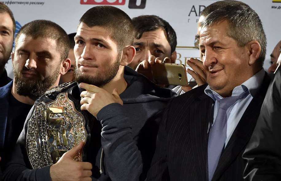 Cha Khabib Nurmagomedov nhập viện với triệu chứng viêm phổi cấp